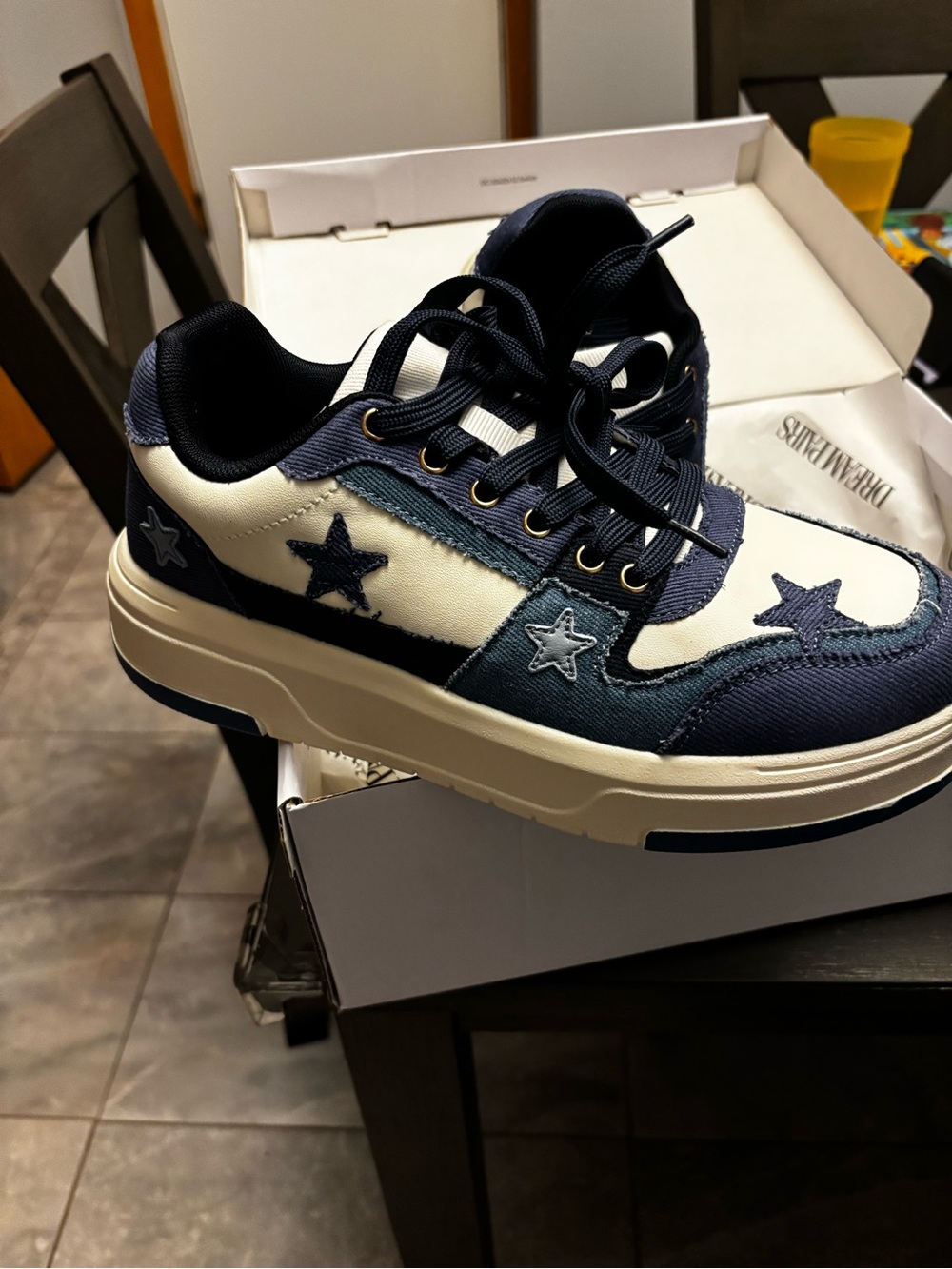 Dream Pairs Navy and Cream Star Accent Sneakers